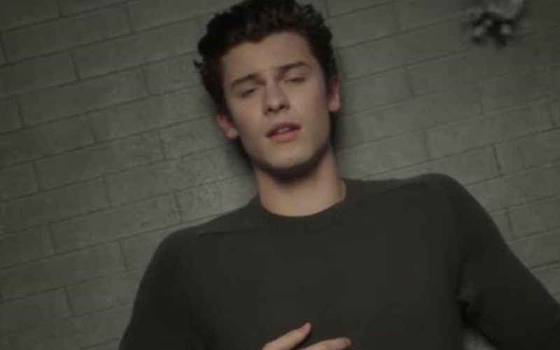 Shawn Mendes Confesses He’s Overwhelmed & Scared In Open Letter To Fans