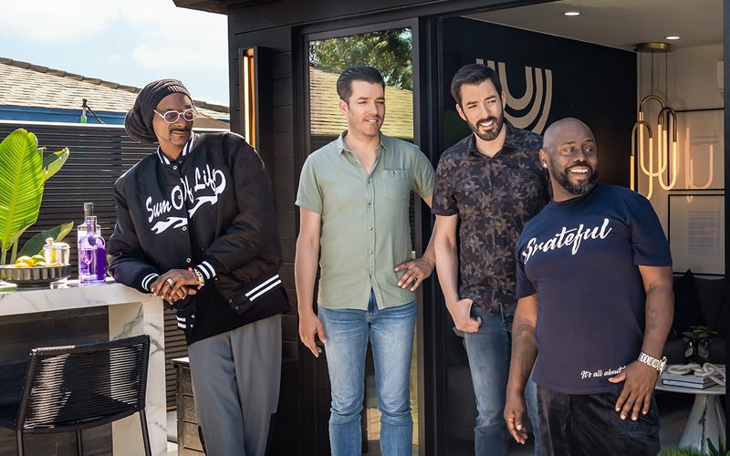 Snoop Dogg Surprises Longtime Friend With Home Renovation