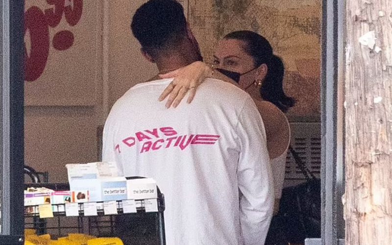 Jessie J Confirms New Relationship With Chanan Colman