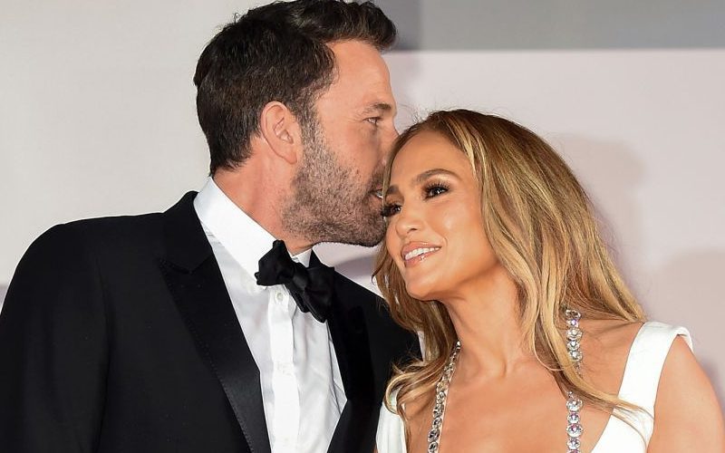 Ben Affleck & Jennifer Lopez Have Elaborate Wedding Plans