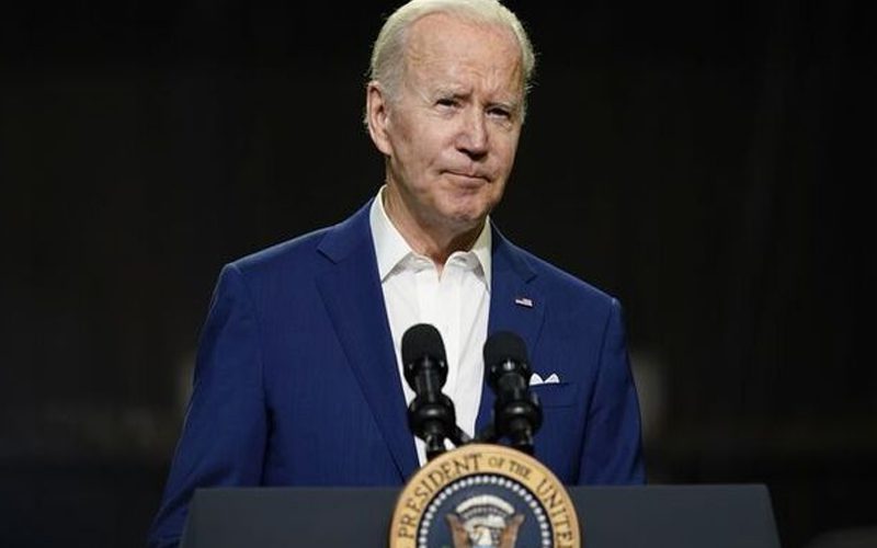 Bird Poops On Joe Biden While He Was Giving Speech On Inflation