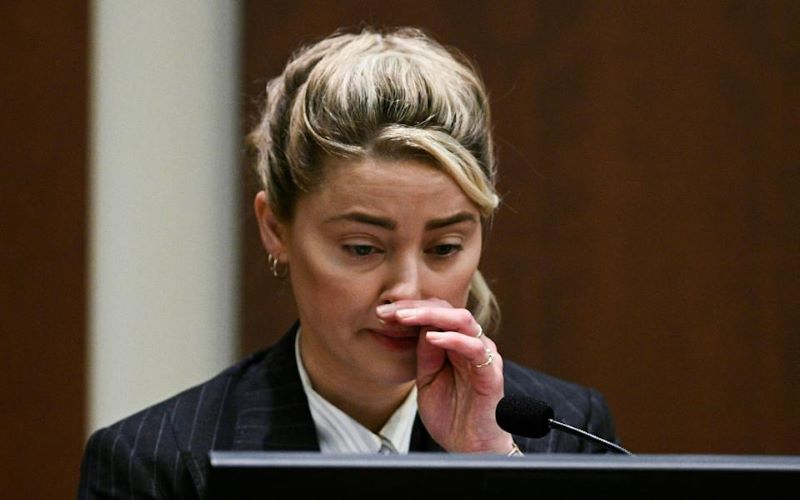 Amber Heard Claims Johnny Depp Can’t Look At Her Because He Is Guilty