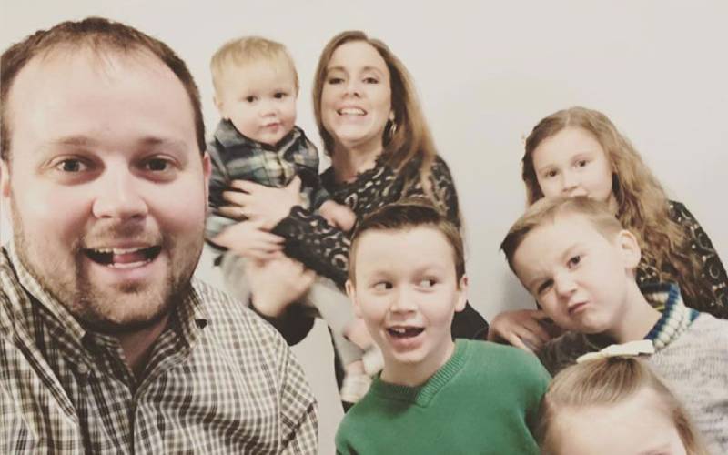 Josh Duggar’s Kids Allowed To See Convicted Offender Dad While Out On Bond