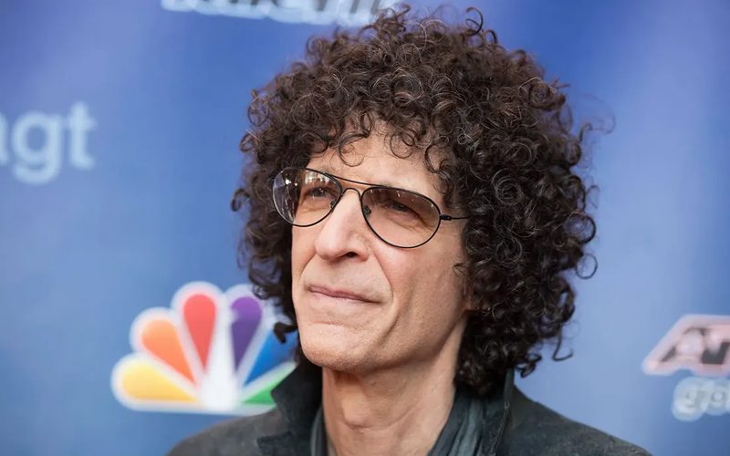 Howard Stern Called Out By Sarah Michelle Gellar For Doubting Her Marriage