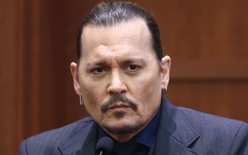 Johnny Depp Had To Wear An Earpiece On Set To Remember His Lines Due To Substance Abuse Issues