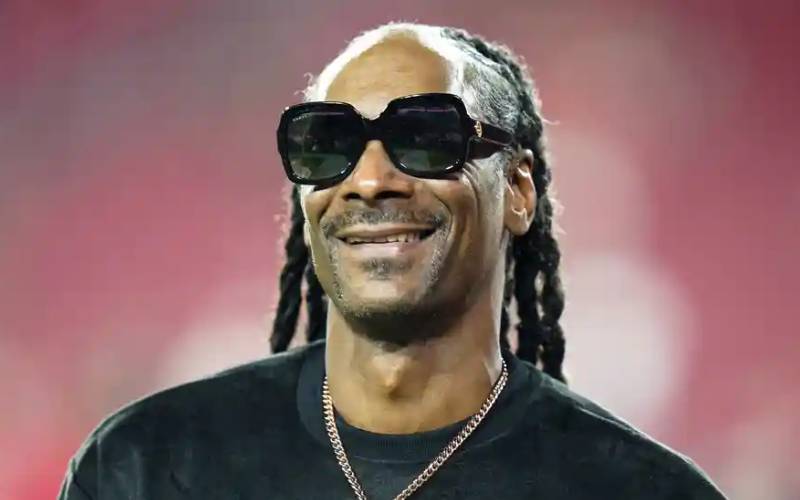 Snoop Dogg Gets A Kick Out Of Impersonator Tricking Fans At New York City NFT Event