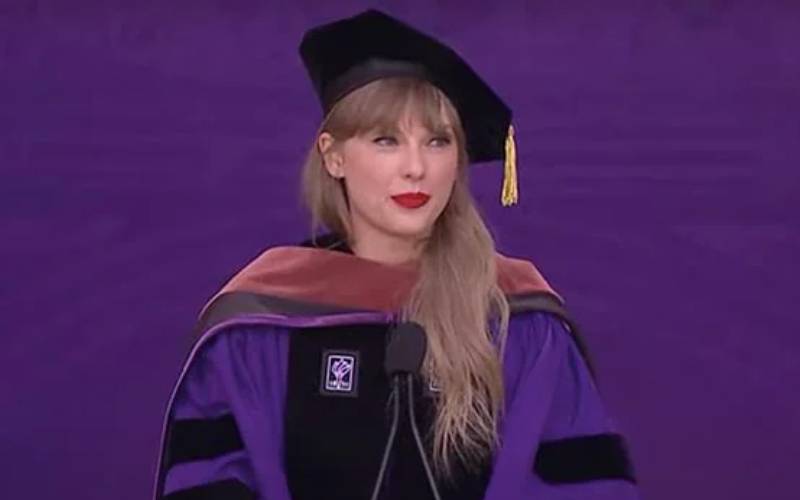 Taylor Swift’s Boyfriend Gushes Over Her Honorary Doctorate