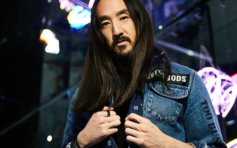 Steve Aoki Takes A Major Fall Off Stage During DJ Set