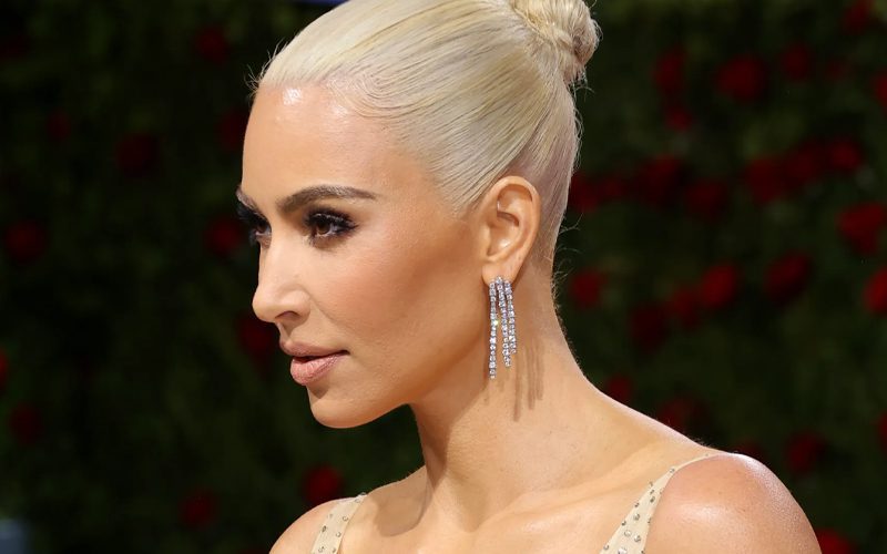 Kim Kardashian Suffered Major Hair Damage Pulling Off Marilyn Monroe Look