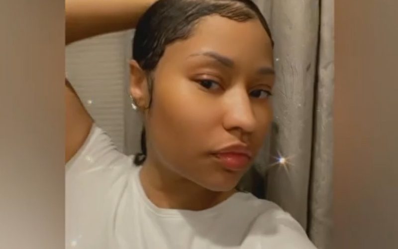 Nicki Minaj Goes Makeup Free To Show Off Her Natural Hair