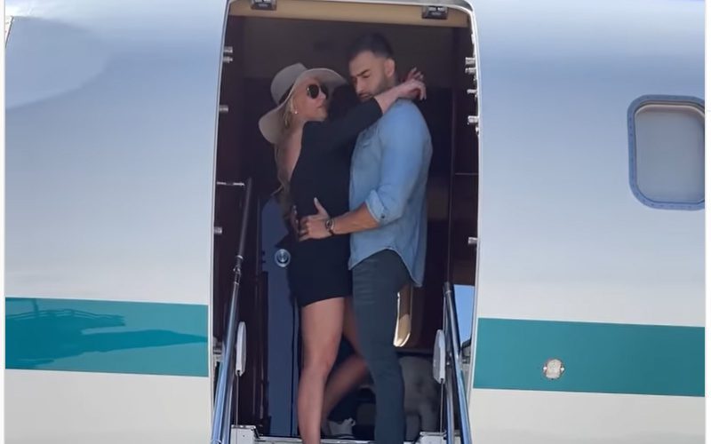 Britney Spears Gets Handsy With Husband In Snarky Message To Her Mother