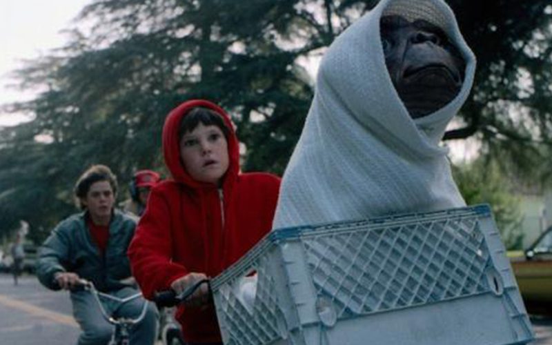 E.T. Actor Henry Thomas Confirms They ‘Kicked Around’ Ideas For E.T. 2