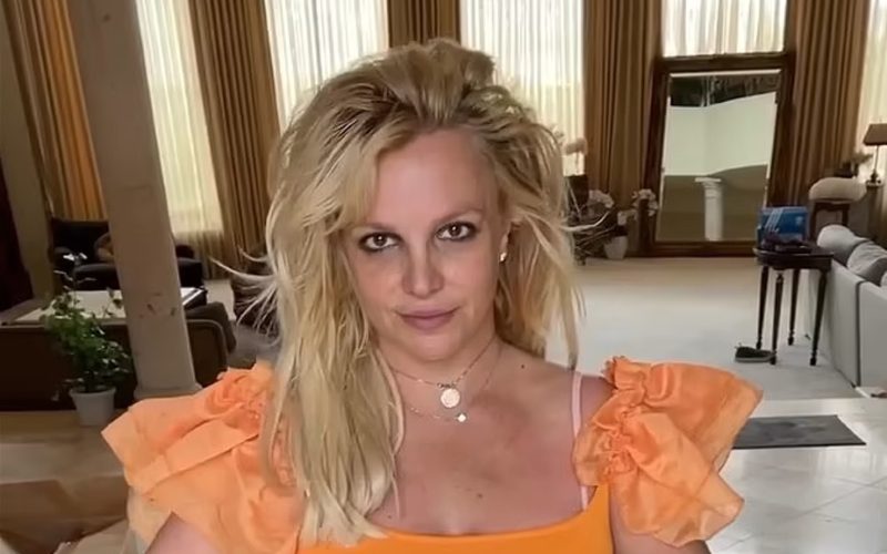 Britney Spears Slips Into White Jeans She Hasn’t Worn In 20 Years