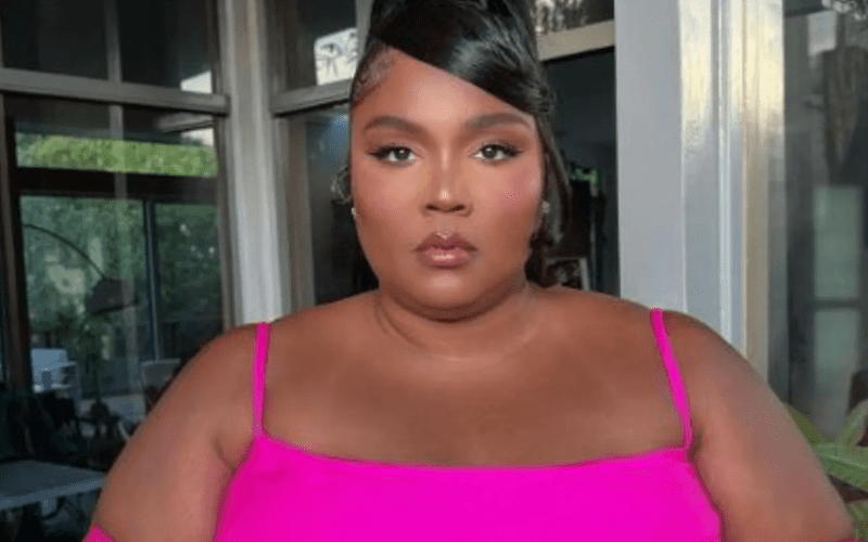 Lizzo Pledges $500K To Planned Parenthood In Wake Of Roe v Wade Getting Overturned