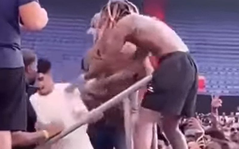 Lil Durk Shoves Fan Off Stage During Concert