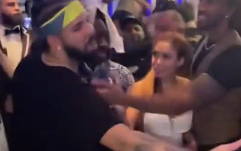Drake Caught On Camera Ignoring Fan Waiting To Dap Him Up