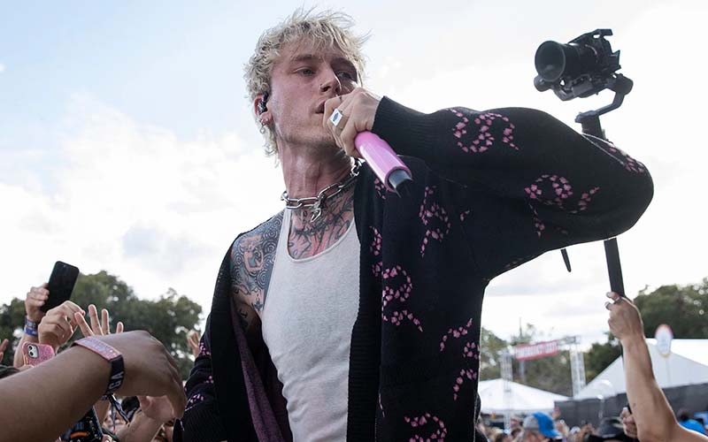Machine Gun Kelly Fan Grabs His Private Parts During Concert
