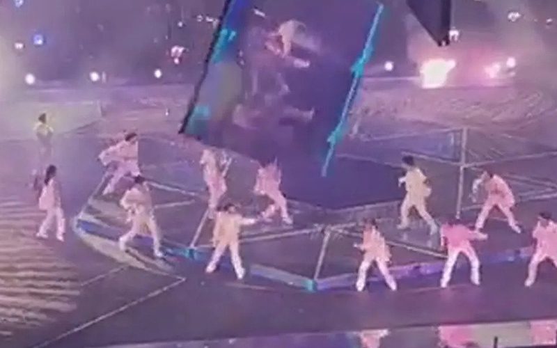 Dancer Crushed Under Giant Video Monitor During Hong Kong Boy Band Concert