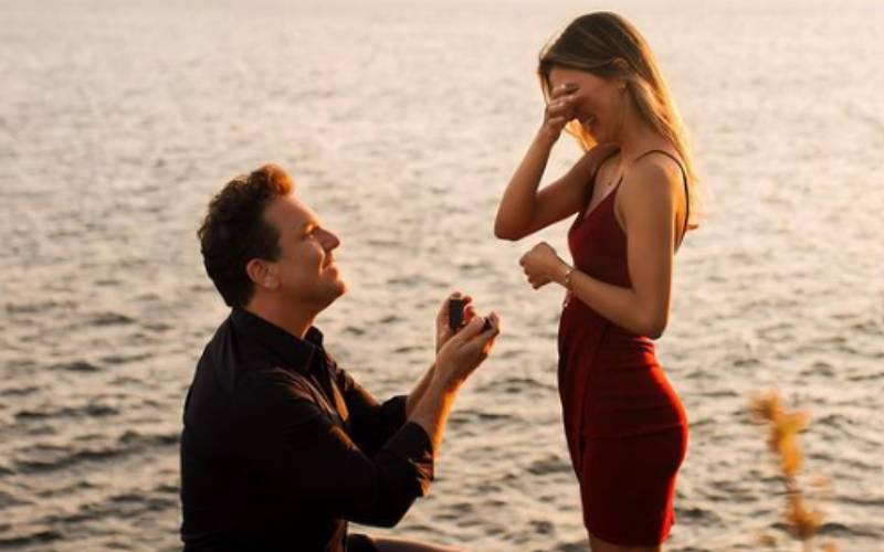 Dane Cook Gets Engaged To 23-Year-Old Girlfriend