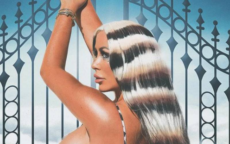 Aubrey O’Day Trolls Photoshop Accusations With Picture Of Her In Heaven