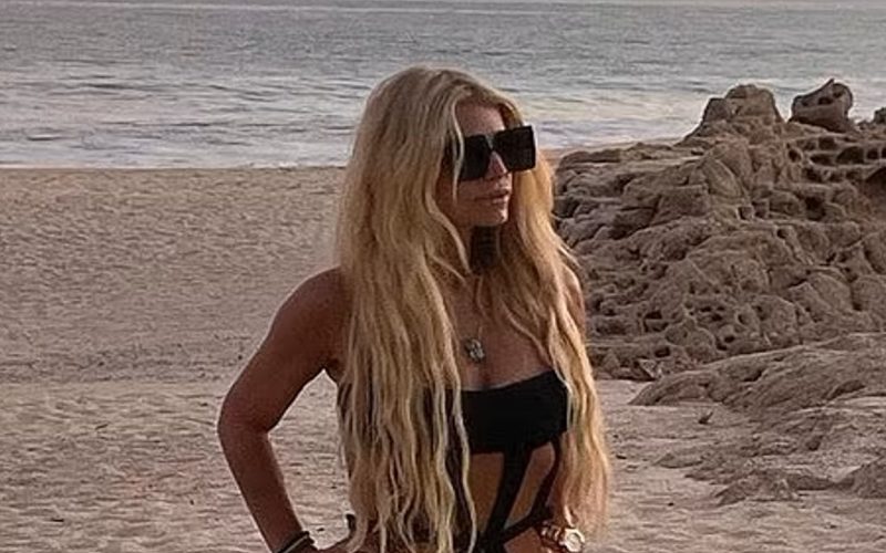Jessica Simpson Leaves Little To Imagination In Tiny Cut-Out Swimsuit
