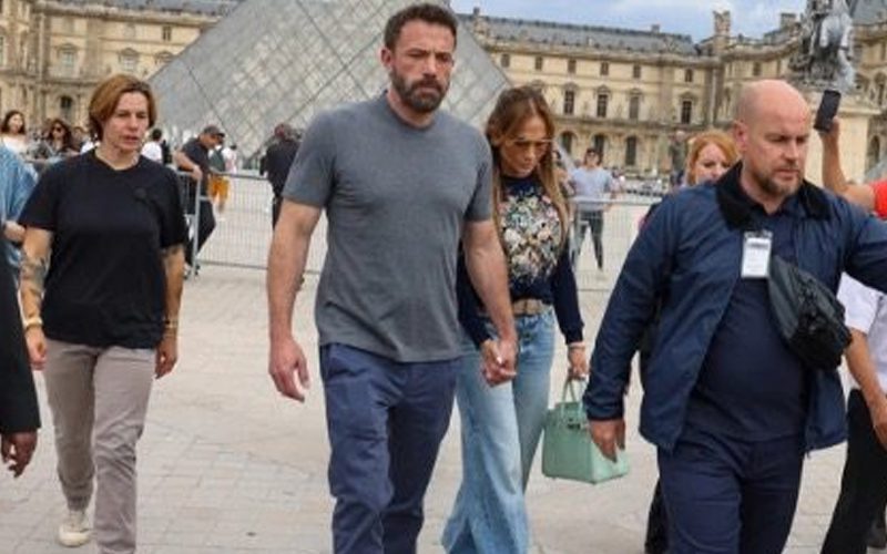 Ben Affleck Was ‘Freaked Out’ By Paparazzi Tracking Him Down During Honeymoon