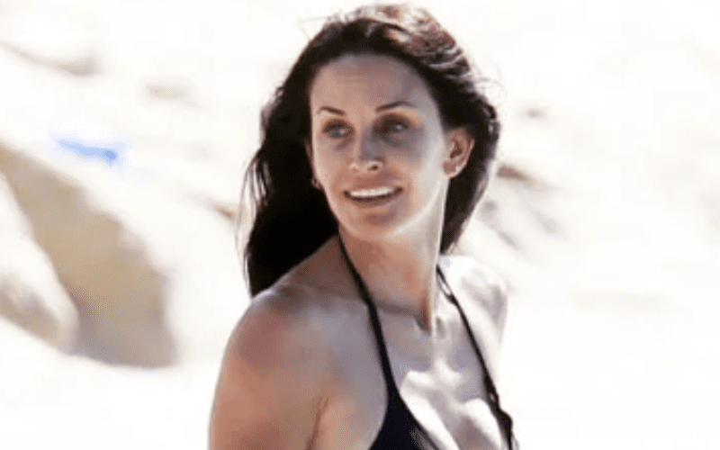 Courteney Cox Flaunts Her Physique In Black Bikini At 58-Years-Old