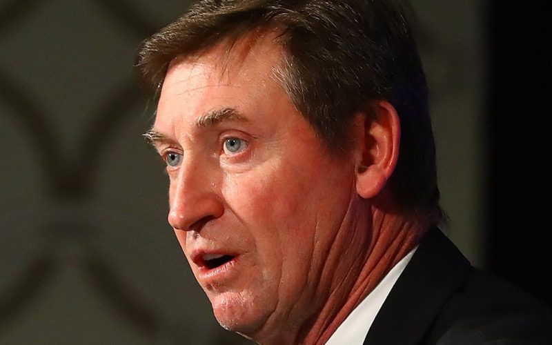 Wayne Gretzky Facing Lawsuit Over Weight Loss Gum