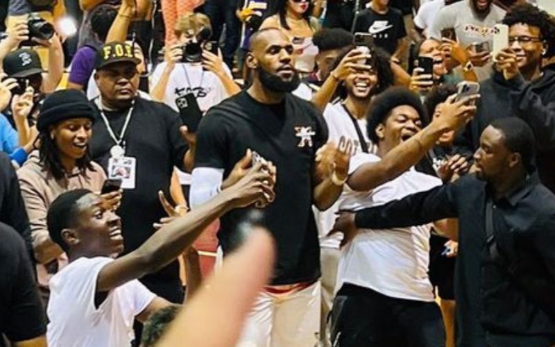 LeBron James Jokes About Getting Swarmed By People During Recent Appearance