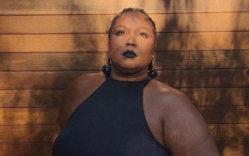 Lizzo Flaunts What She’s Working With In Form-Fitting Bodysuit Photo Drop
