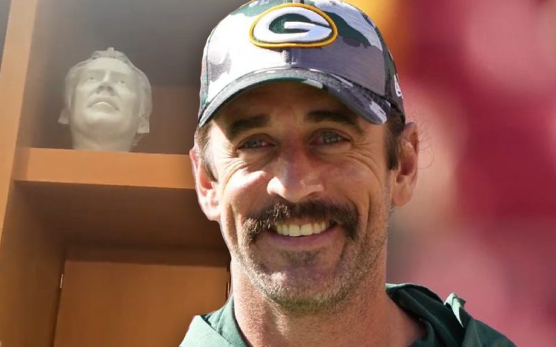 Aaron Rodgers Flexes Bust Of Nicolas Cage In Packers Locker Room