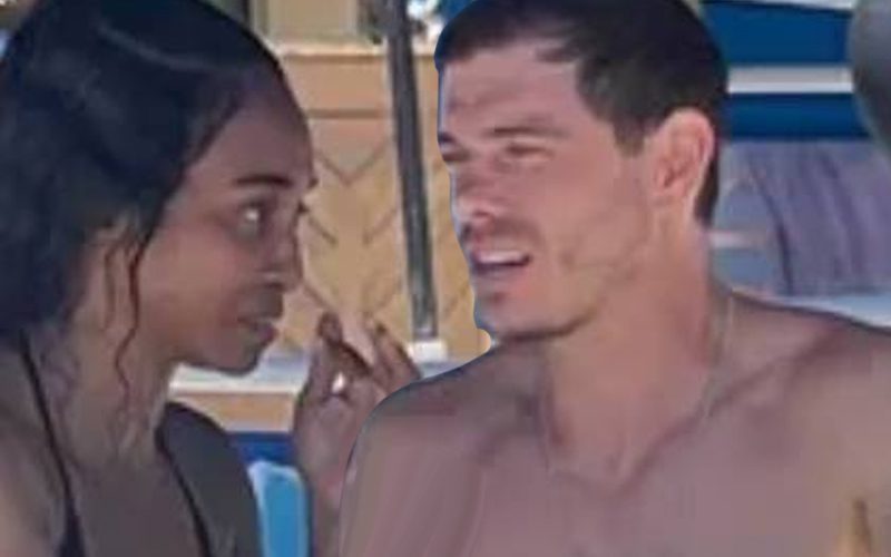 TLC’s Chilli Spotted With Matthew Lawrence On Hawaii Beach
