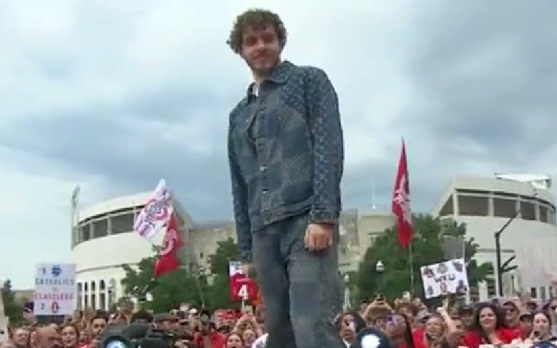 Jack Harlow Receives Dead Reaction During ‘College GameDay’ Performance