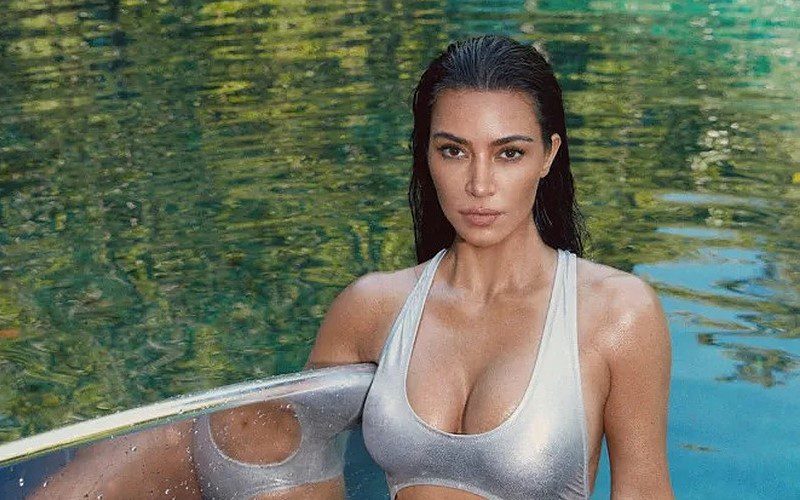 Kim Kardashian Shows Off Her Incredible Curves In A Resurfaced Video Before Wright Loss