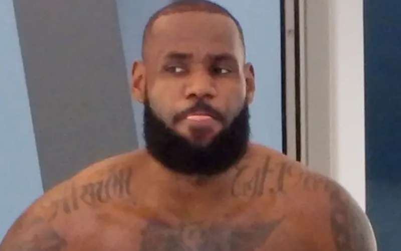 LeBron James Loses His Shirt For Workout In Italy While Prepping For NBA Season