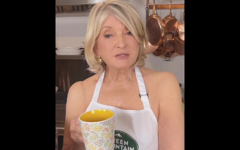 Martha Stewart Rocks Only An Apron In Daring Move At 81-Years-Old