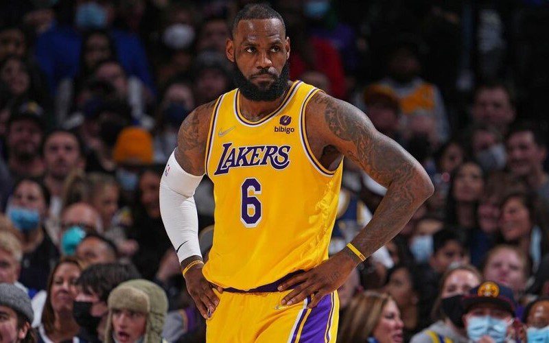 LeBron James Points Finger At LA Lakers Teammates After Loss To Warriors