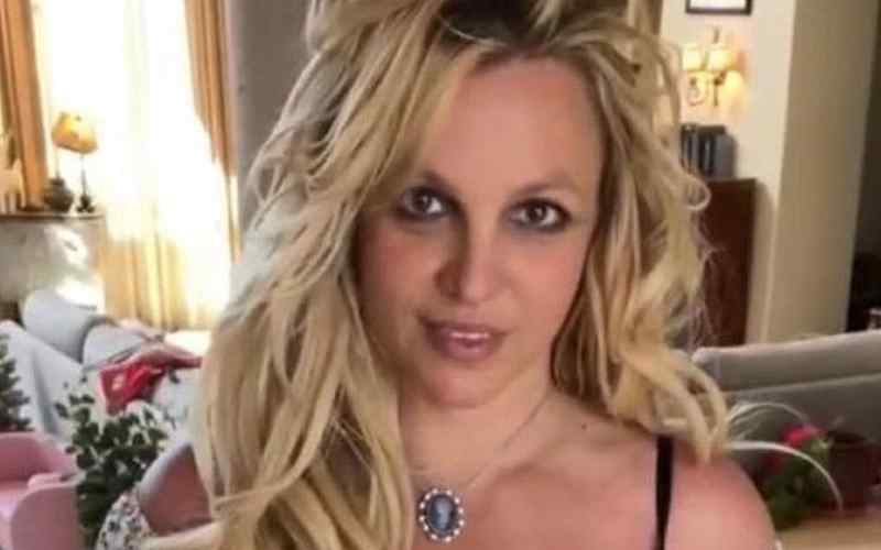Britney Spears Assures Fans She’s ‘Not Having A Breakdown’ After Deactivating Instagram