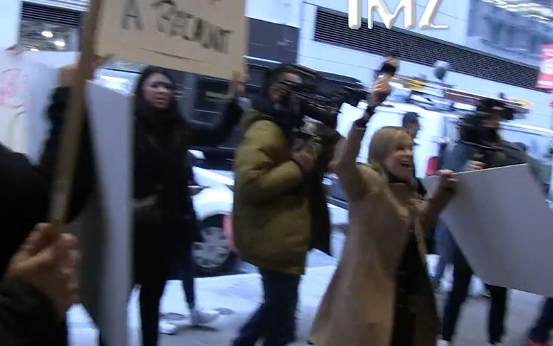 Celine Dion Supporters Protest Singer’s Absence from Rolling Stone’s Highly Regarded List