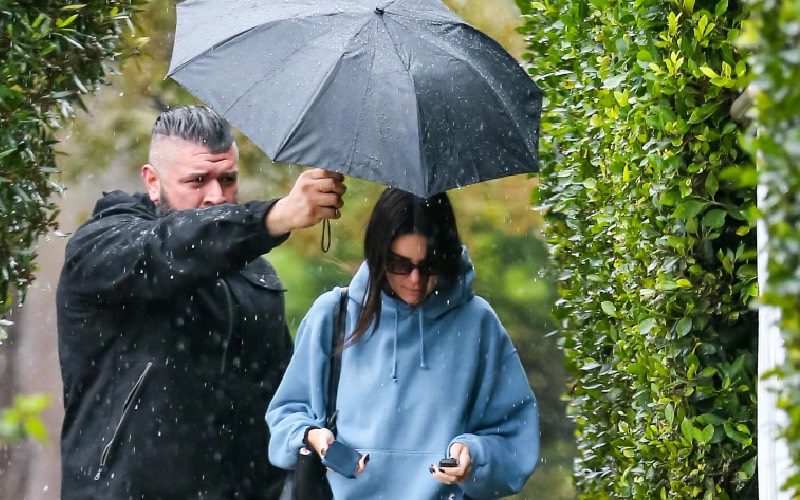 Kendall Jenner Dragged For Making Assistant Hold Her Umbrella In Rainstorm