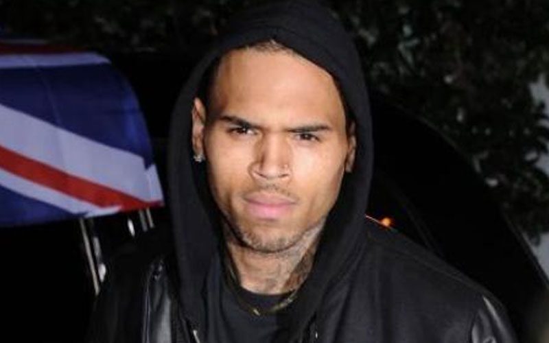 Chris Brown Throws Tantrum After Losing 2023 Grammys To ‘Nobody’ Robert Glasper