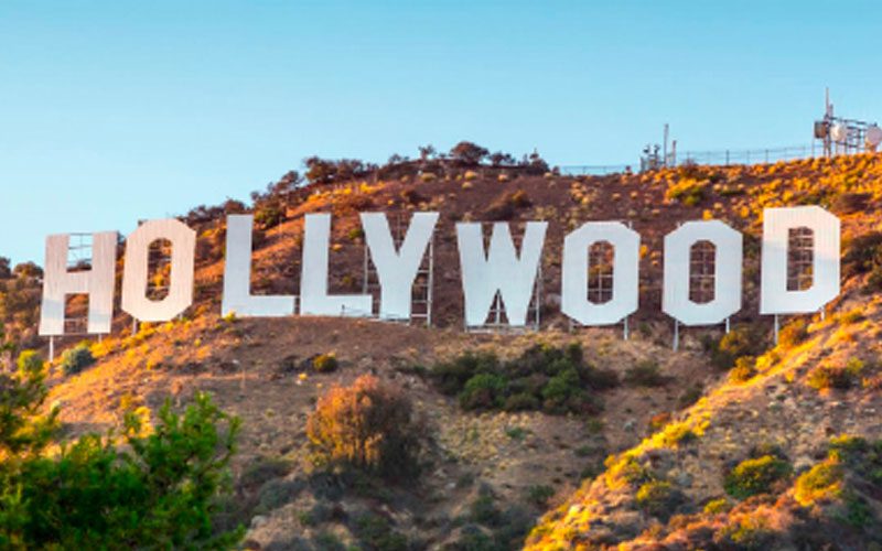 Man Threatening To Blow Up Hollywood Sign Accidentally Called Up The Cops