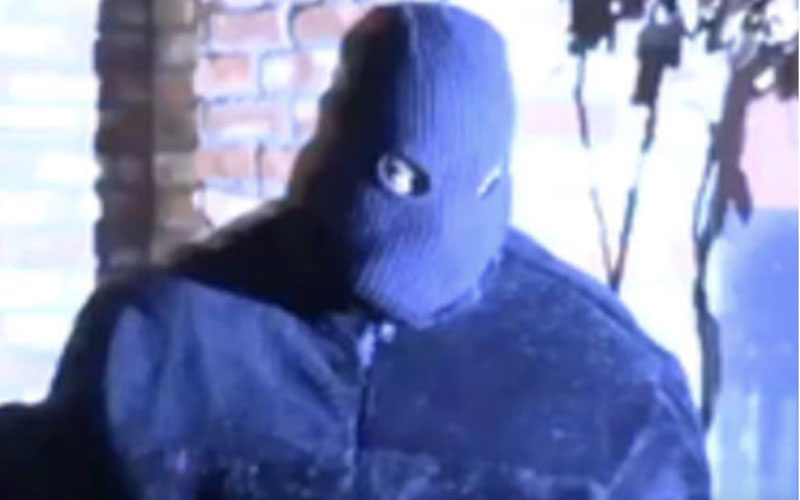 Kanye West Spotted Wearing Ski Mask To Avoid Paparazzi Photos