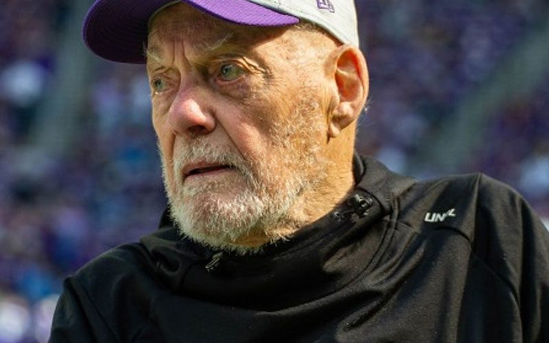 Iconic NFL Coach Bud Grant Dies at Age 95
