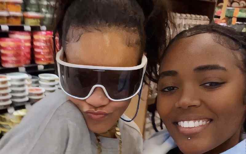 Rihanna Stops At A Supermarket To Have ‘Genuine Conversation’ With A Fan